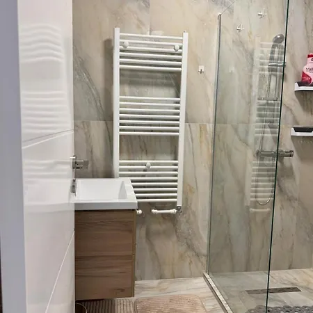 Cozy Crib Apartman Năvodari